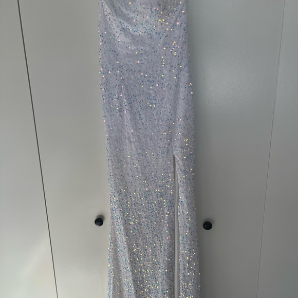 Iridescent white prom dress - Picture 9 of 13